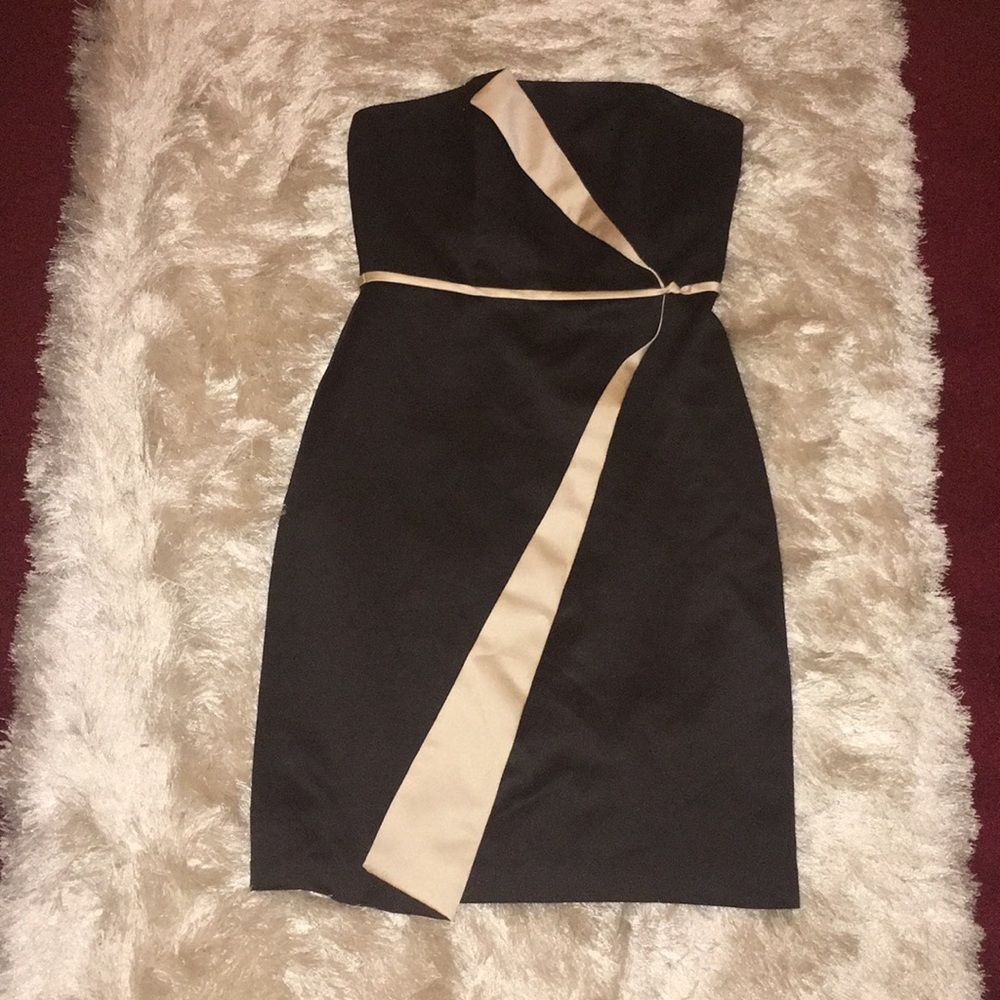 Gorgeous satin looking cocktail dress